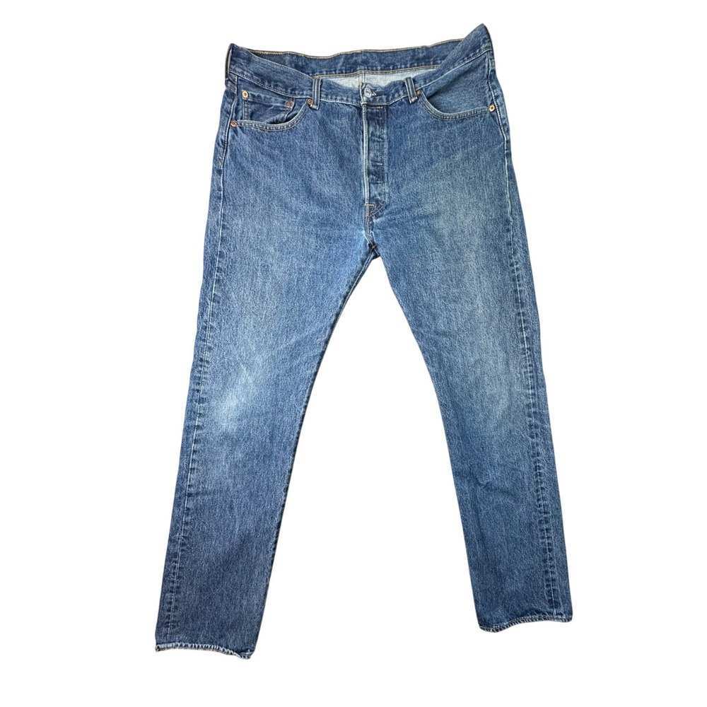 ❌SOLD❌Levis 501 Original Fit Jeans Mens 38x36 Medium Wash Blue Button Fly Street